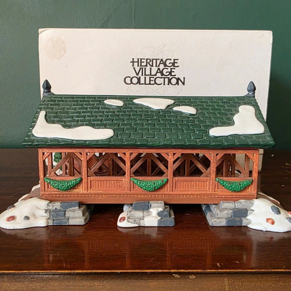 Dept56 Heritage Village Two Rivers Bridge Handpainted Porcelain Accessory 5656-1